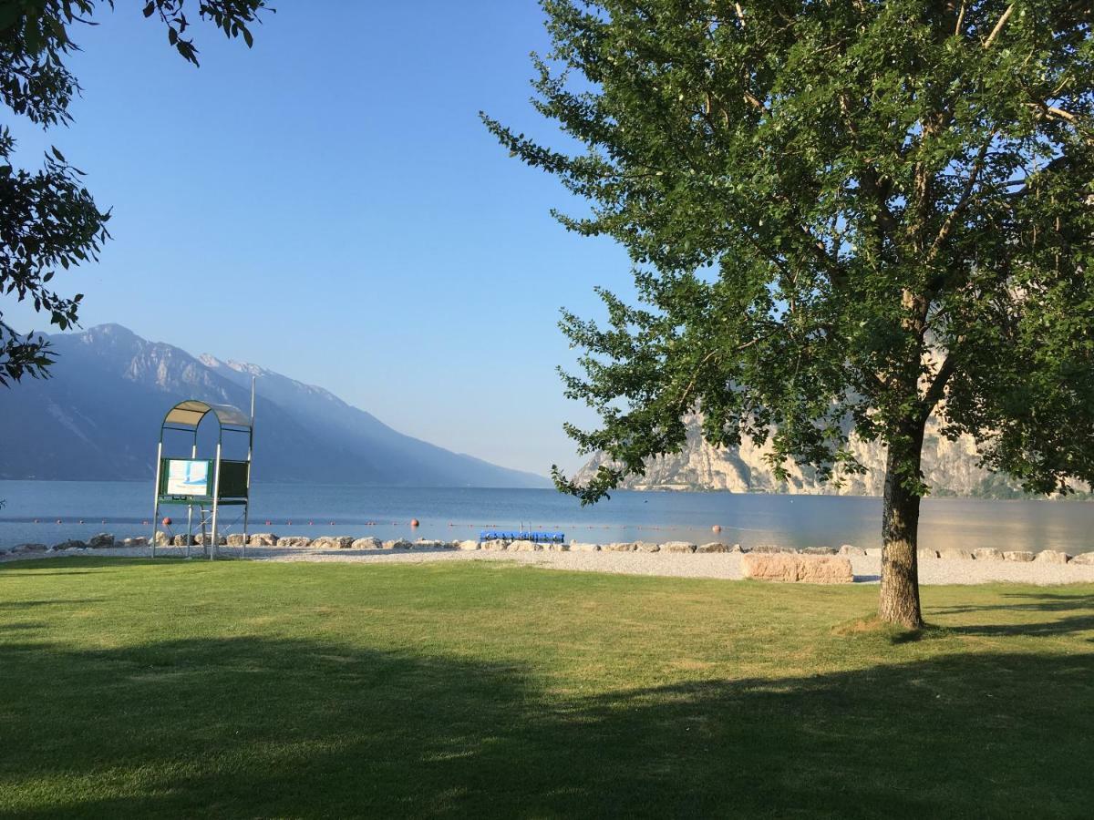 Appartamento Al Lago Riva del Garda Ngoại thất bức ảnh