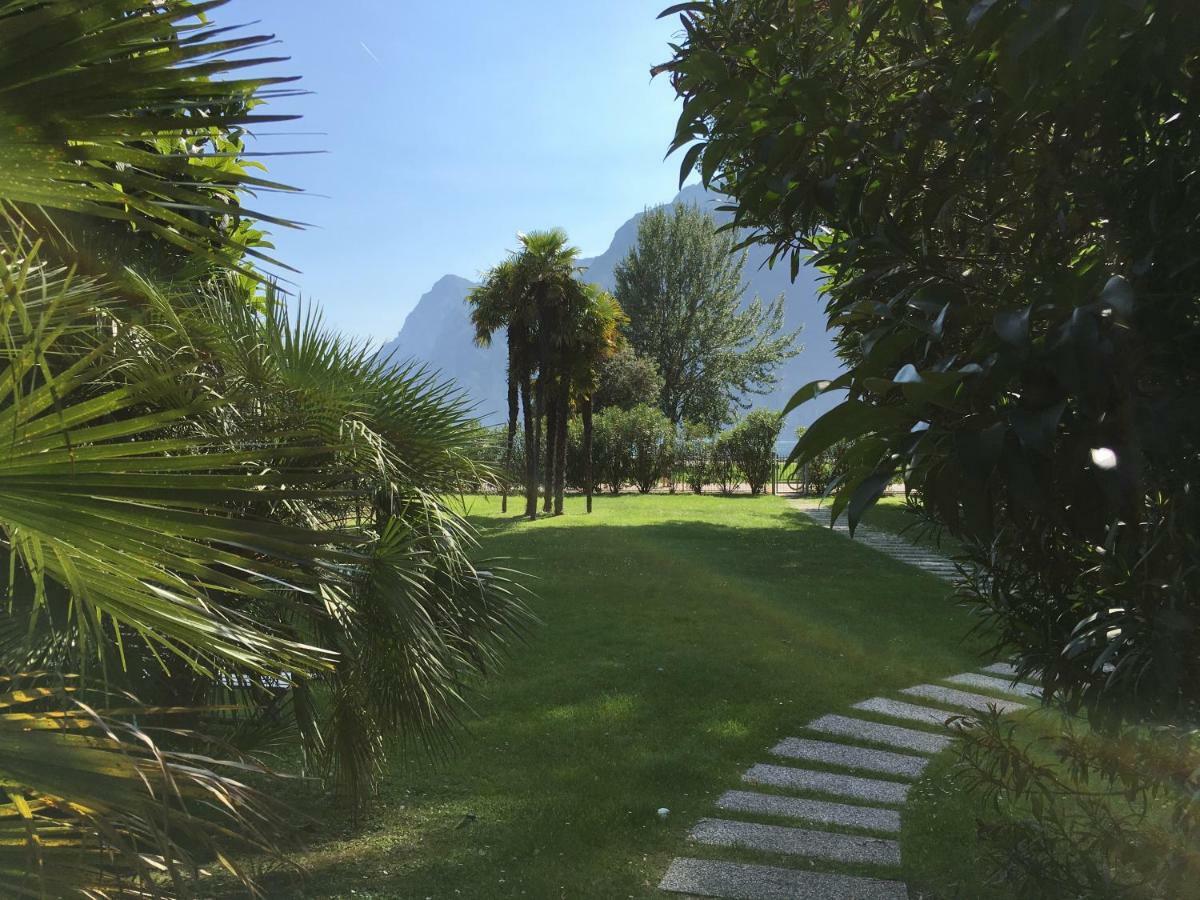 Appartamento Al Lago Riva del Garda Ngoại thất bức ảnh
